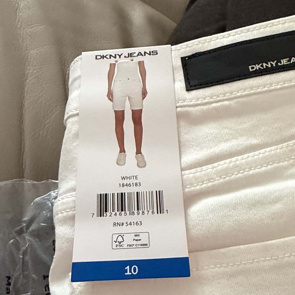 Womens DKNY White Bermuda Jean Shorts‎ 10